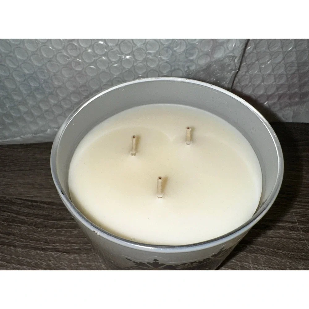 Bath and body works Fireside 3 wick candle‎